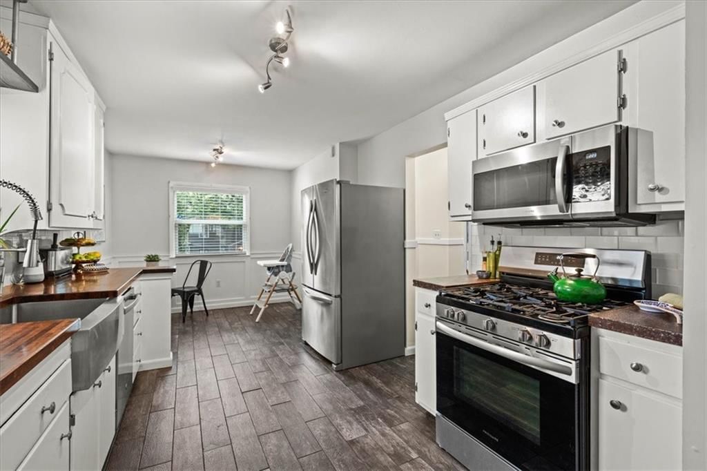 7911 Charlotte Street — photo 9
