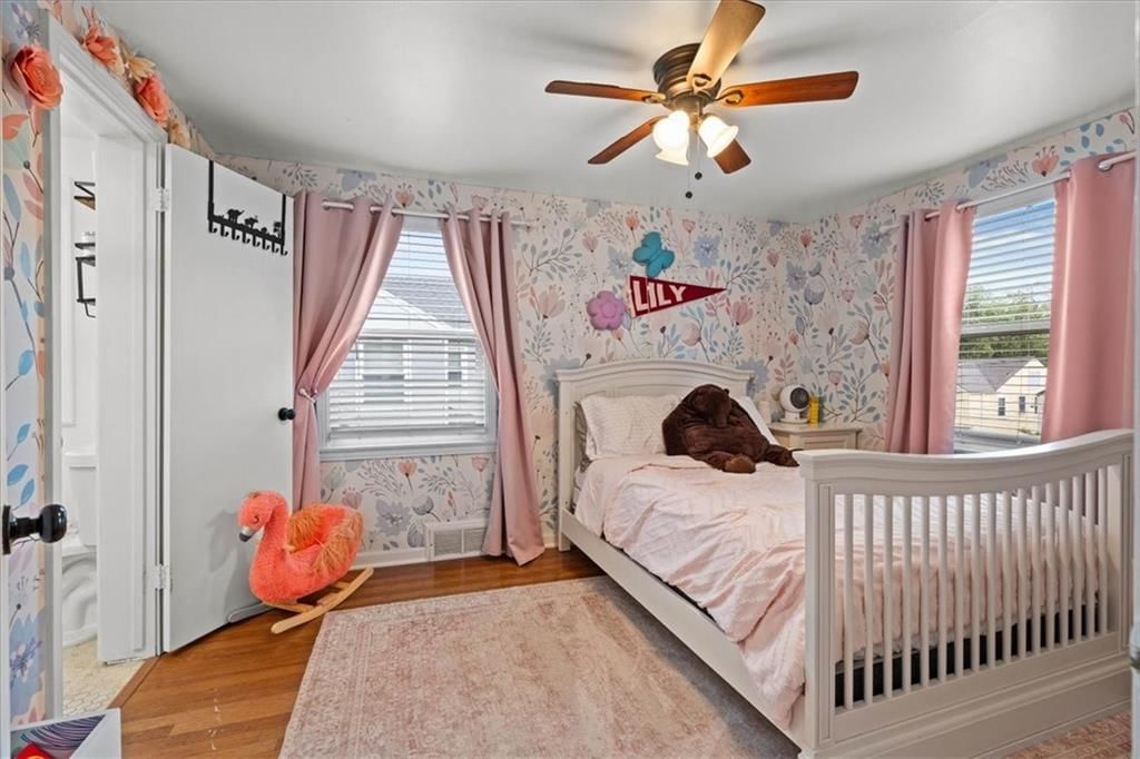 7911 Charlotte Street — photo 15