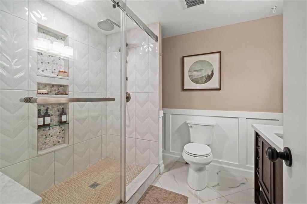 7911 Charlotte Street — photo 21