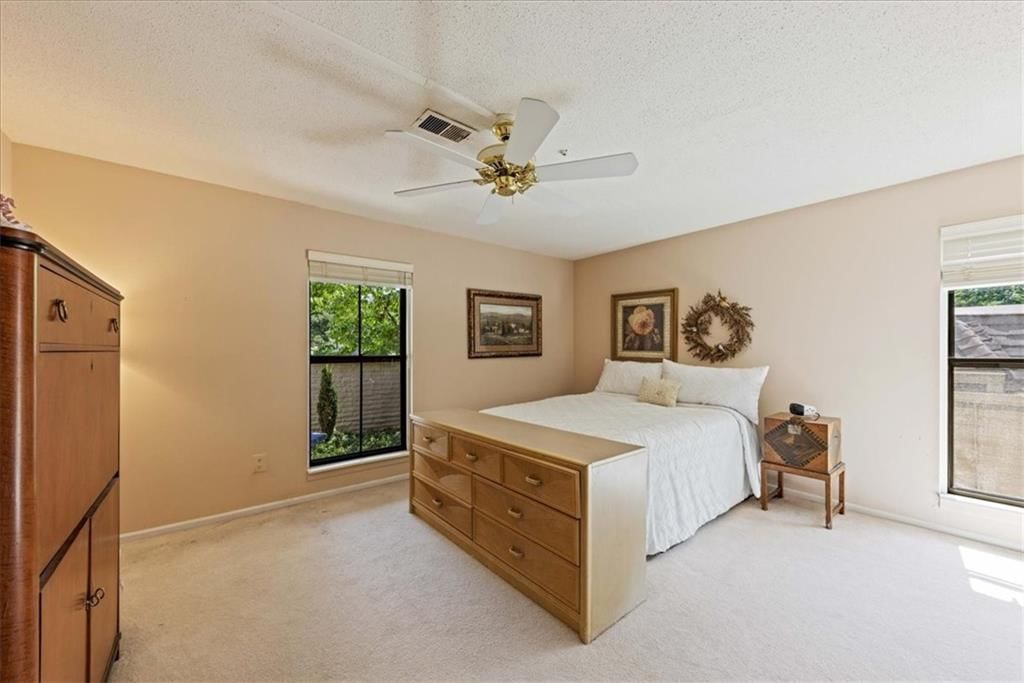 10758 Glenwood Street — photo 12