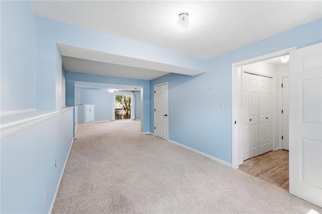 2558 NE Dale Hunter Lane — photo 16