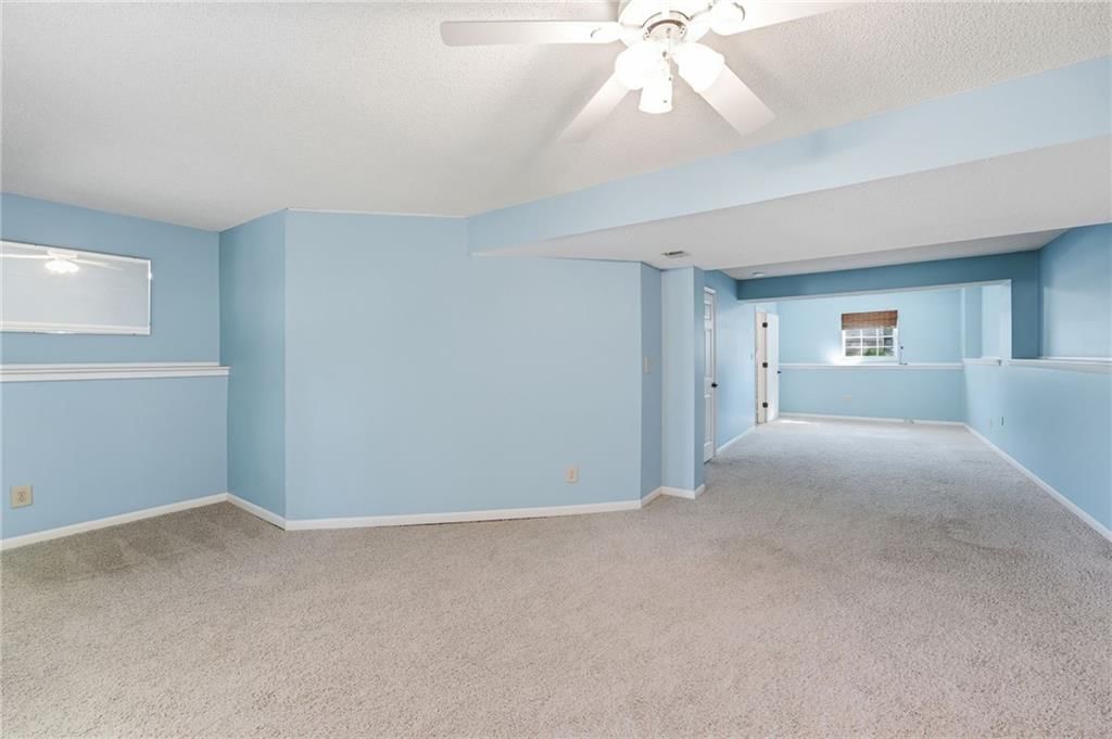 2558 NE Dale Hunter Lane — photo 17