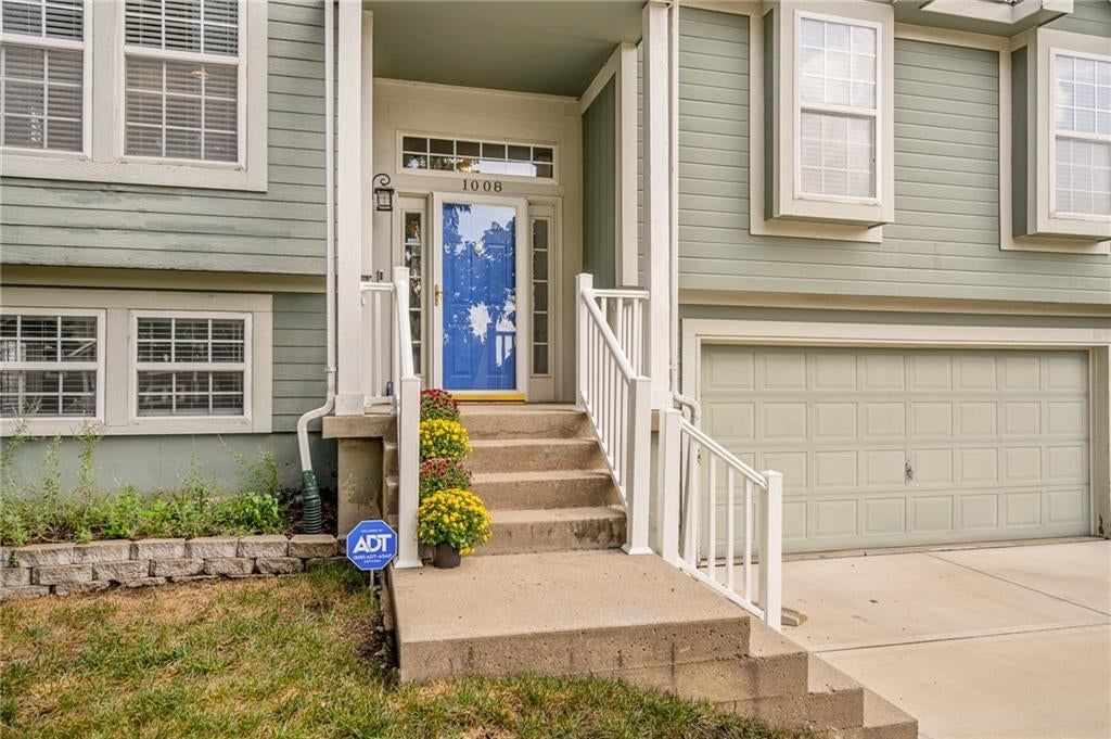 1008 N Clinton Street — photo 14