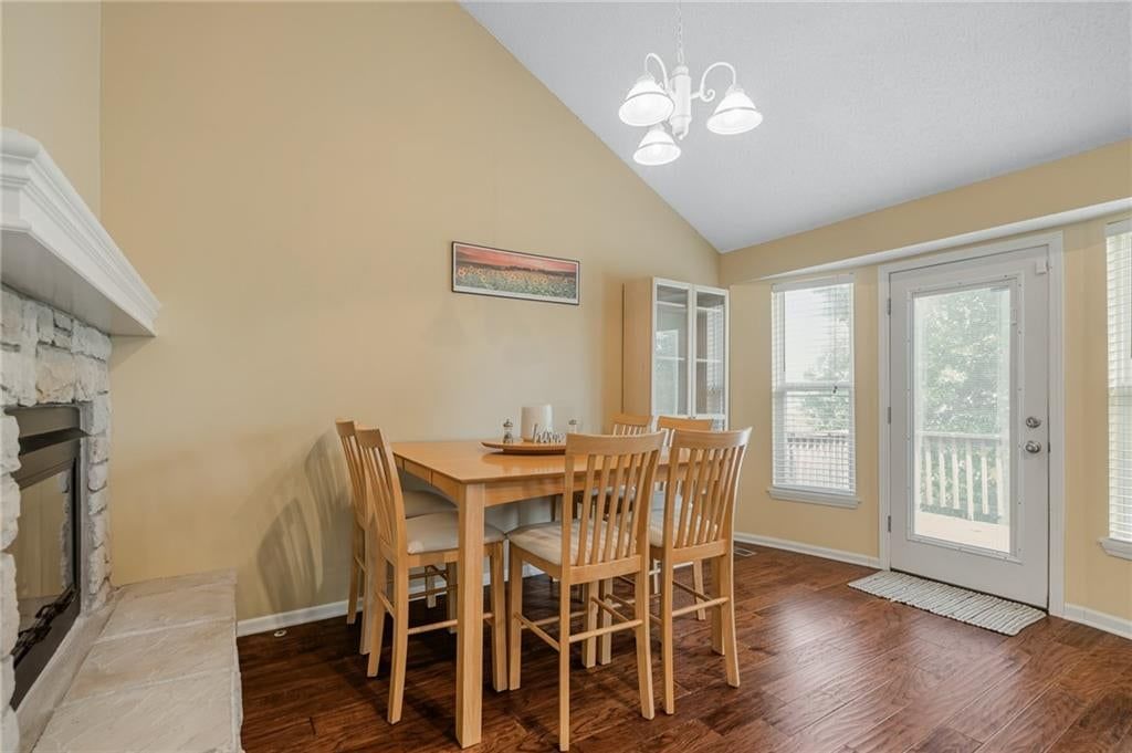 1008 N Clinton Street — photo 21