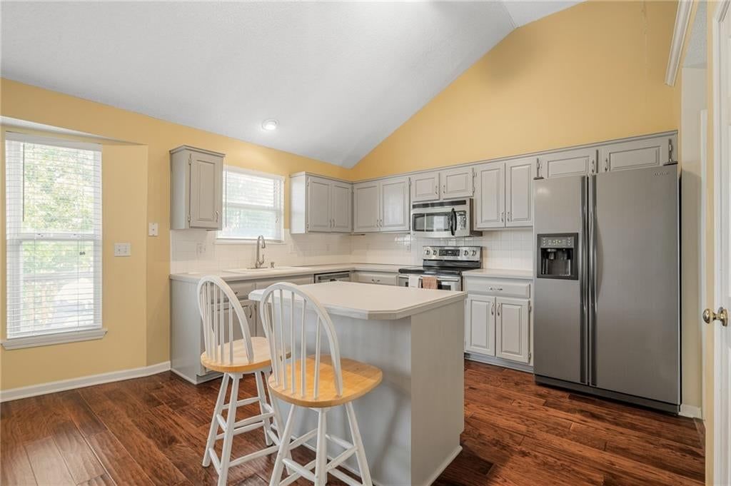1008 N Clinton Street — photo 23