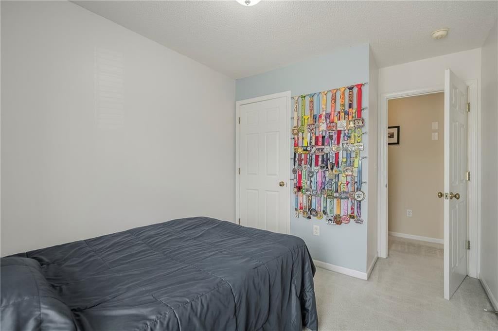 1008 N Clinton Street — photo 38