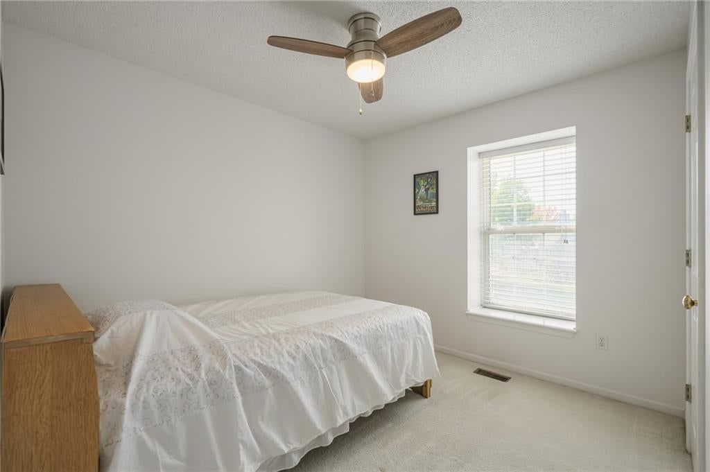 1008 N Clinton Street — photo 40