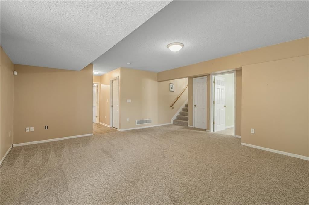 1008 N Clinton Street — photo 45