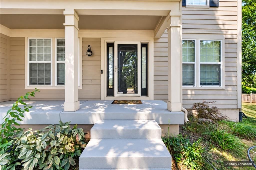 14412 W 139th Terrace, Olathe, KS: listing photo 3