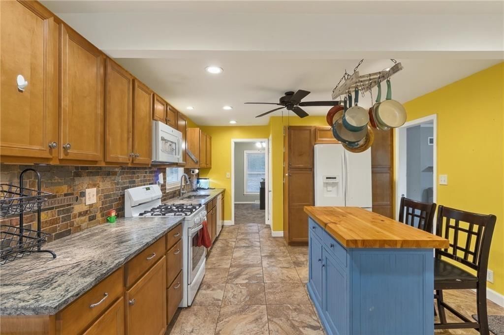 6761 N Woodland Avenue — photo 13