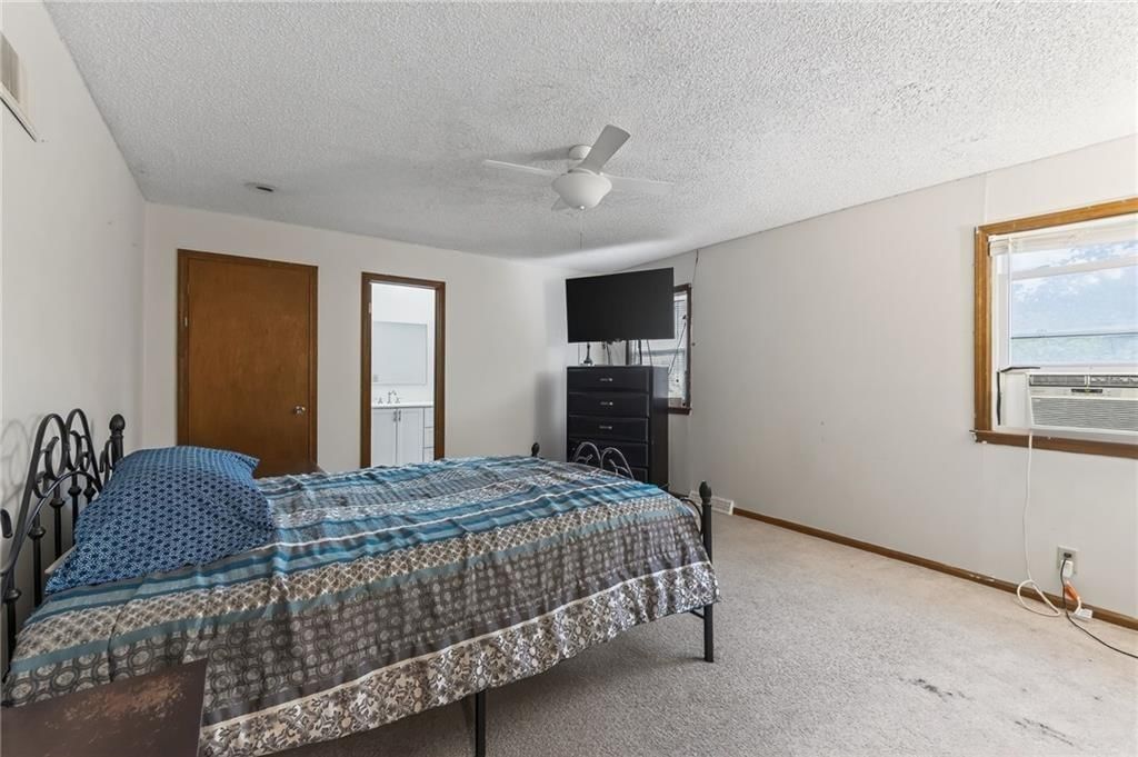 6761 N Woodland Avenue — photo 22