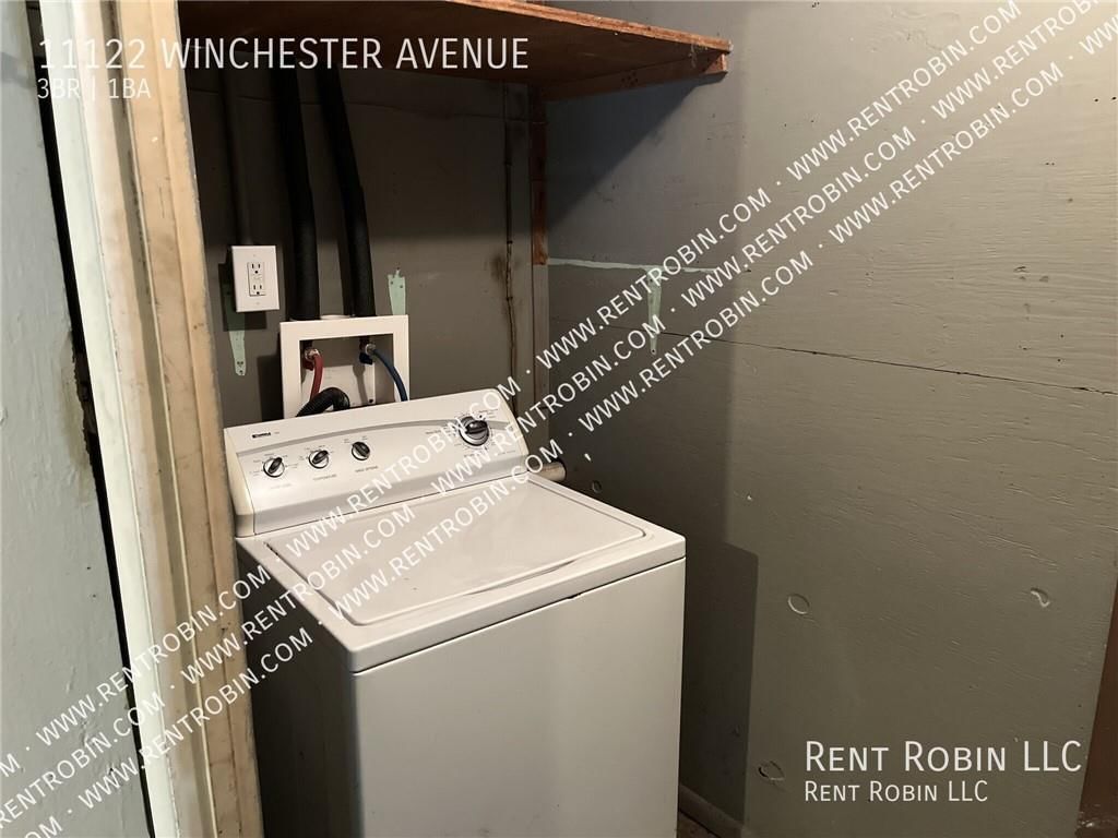 11122 Winchester Avenue — photo 9