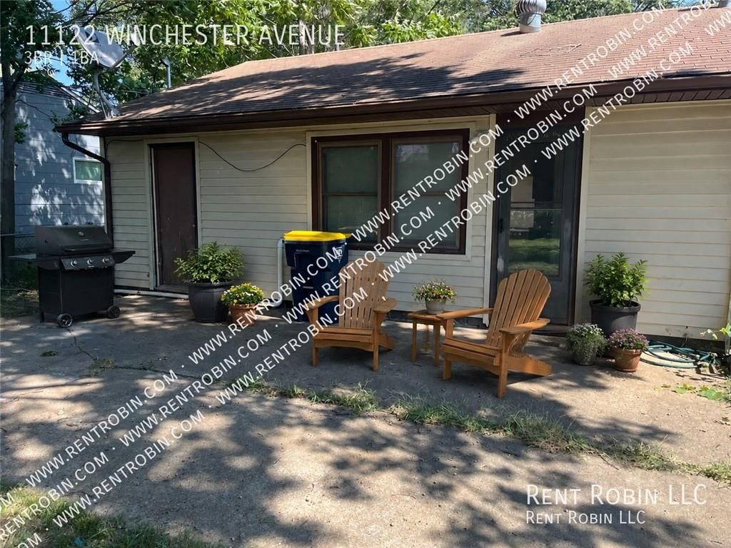11122 Winchester Avenue — photo 10