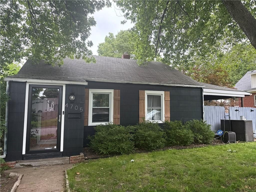 4705 Reinhardt Drive — photo 1
