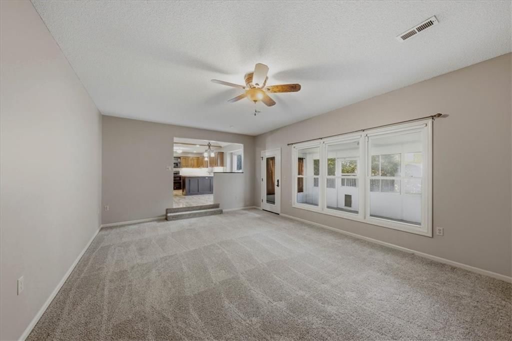 10232 Tracy Avenue — photo 14