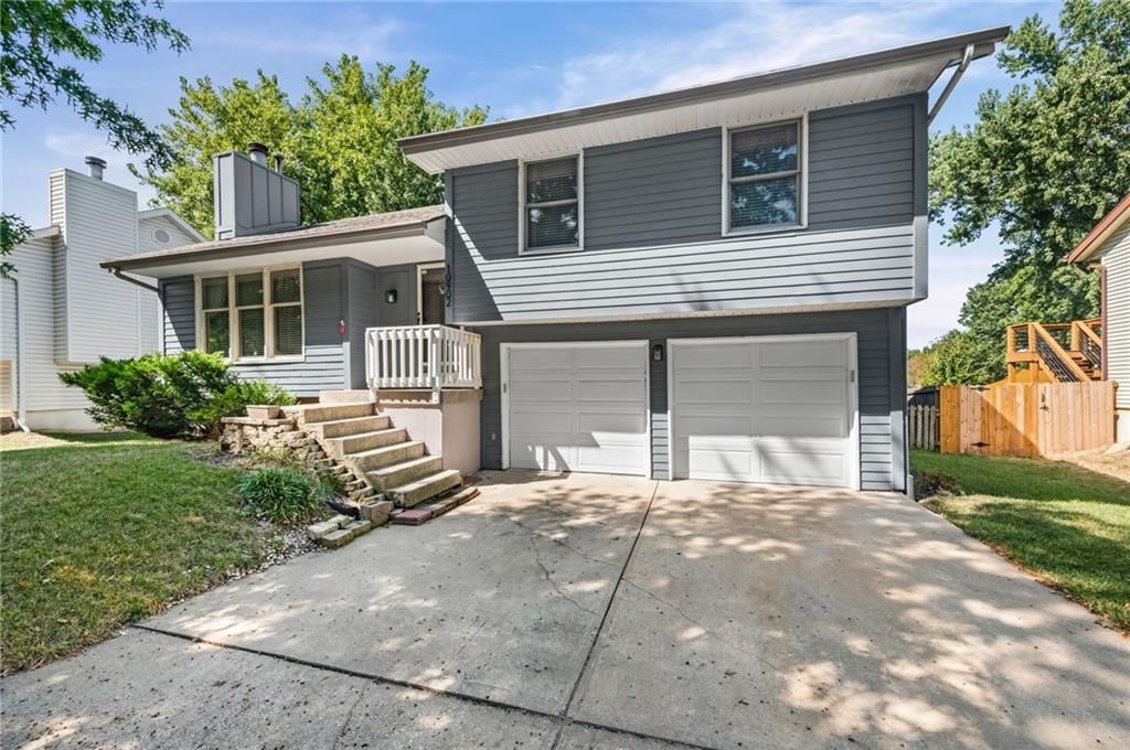 10902 N Harrison Street — photo 2