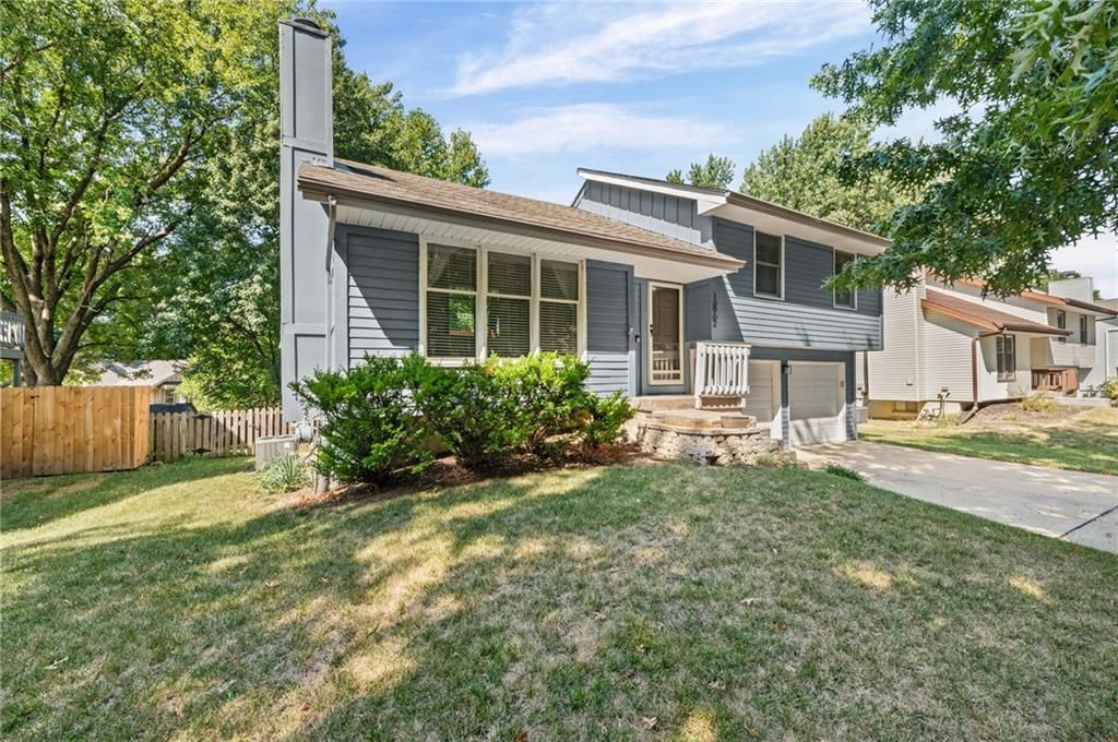 10902 N Harrison Street — photo 3