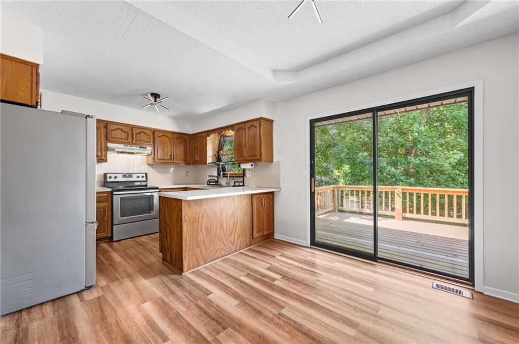 10902 N Harrison Street — photo 8