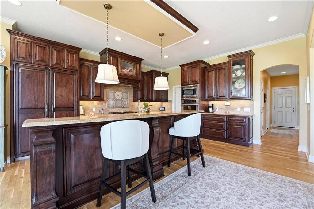 10405 N Saint Clair Avenue — photo 10