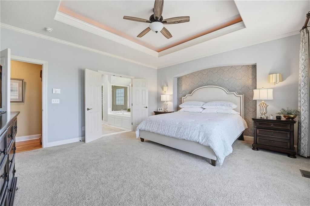 10405 N Saint Clair Avenue — photo 24