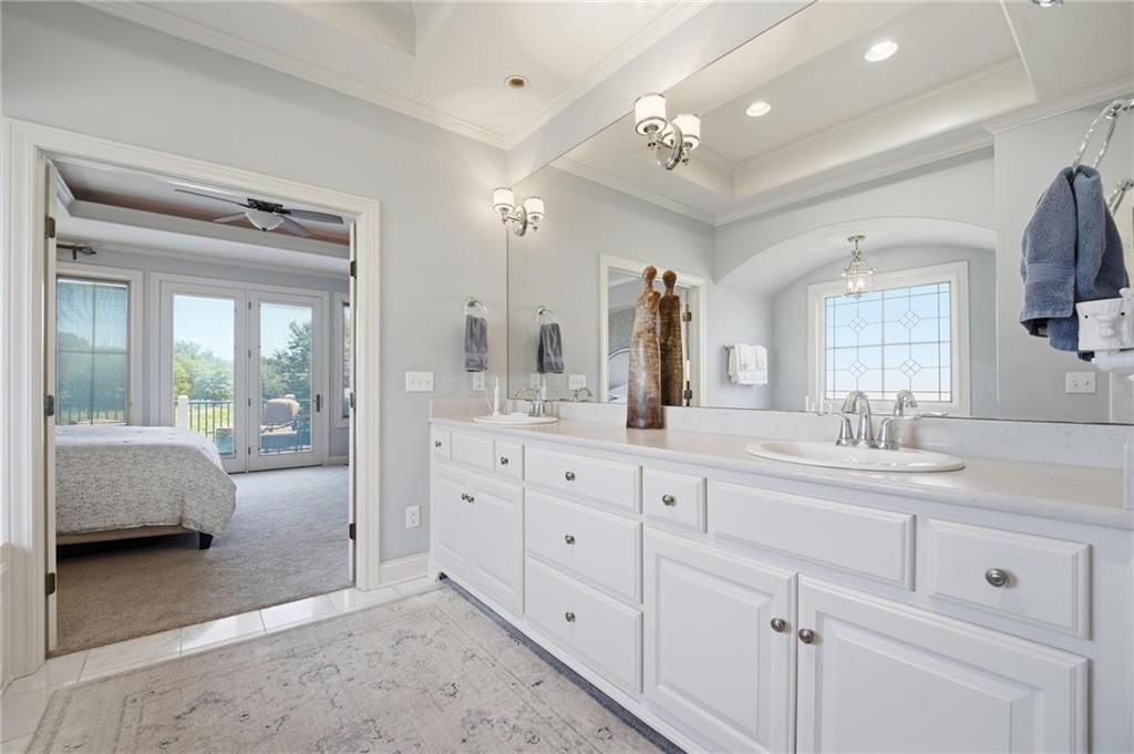 10405 N Saint Clair Avenue — photo 25
