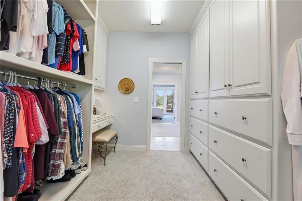 10405 N Saint Clair Avenue — photo 31