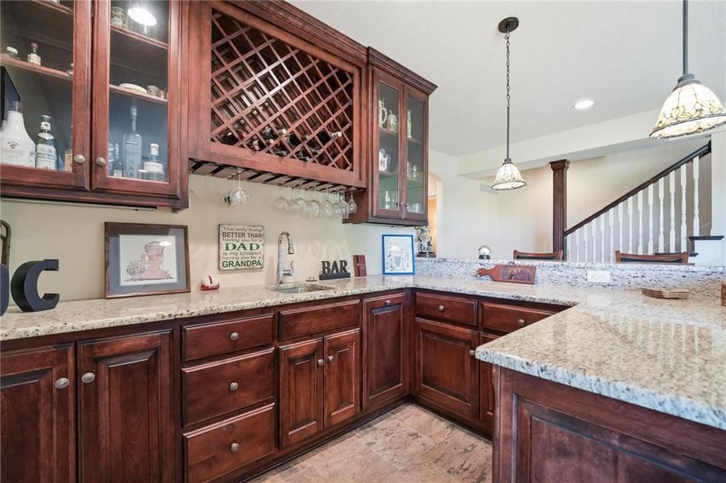 10405 N Saint Clair Avenue — photo 39