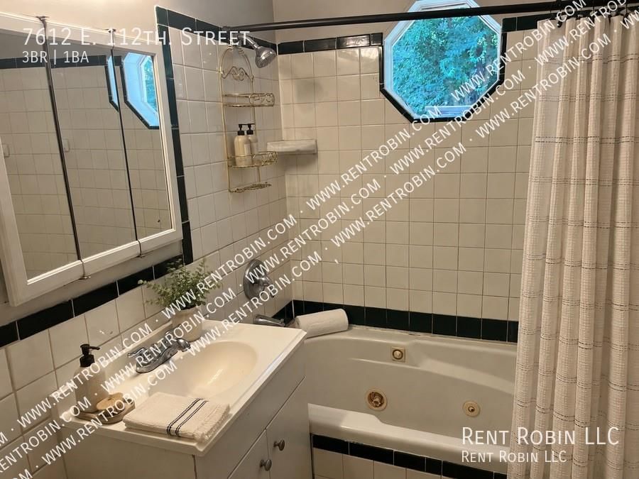 7612 E 112th Street — photo 10