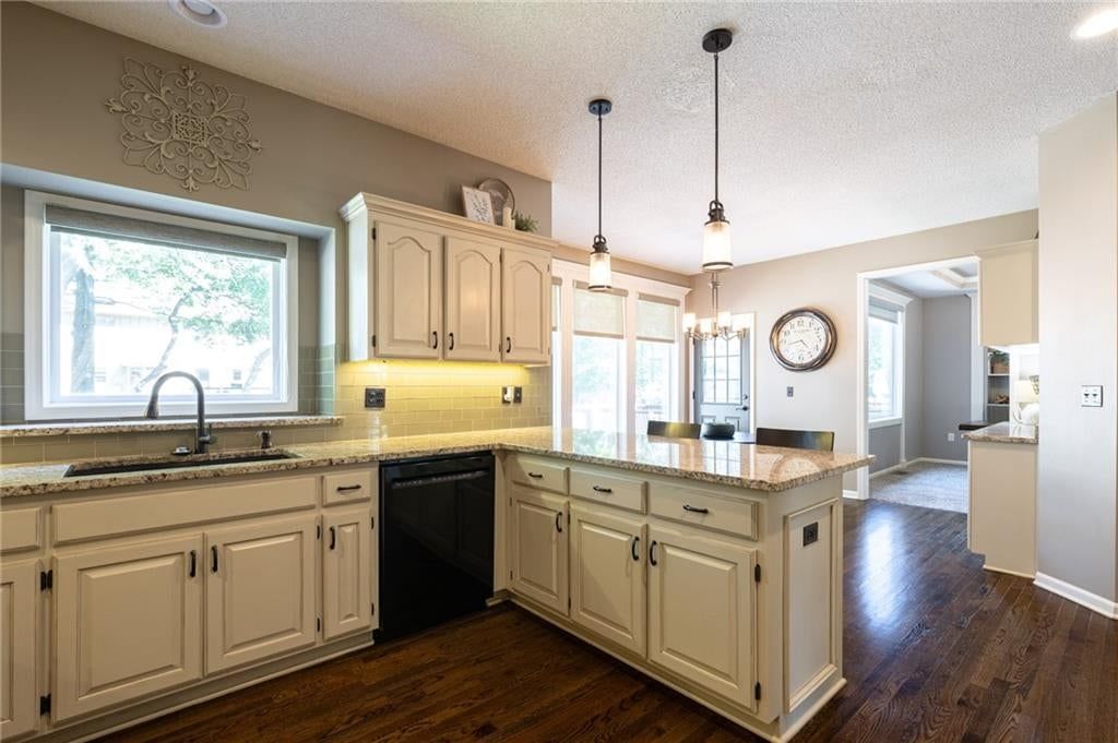 2636 W Whitney Street — photo 15