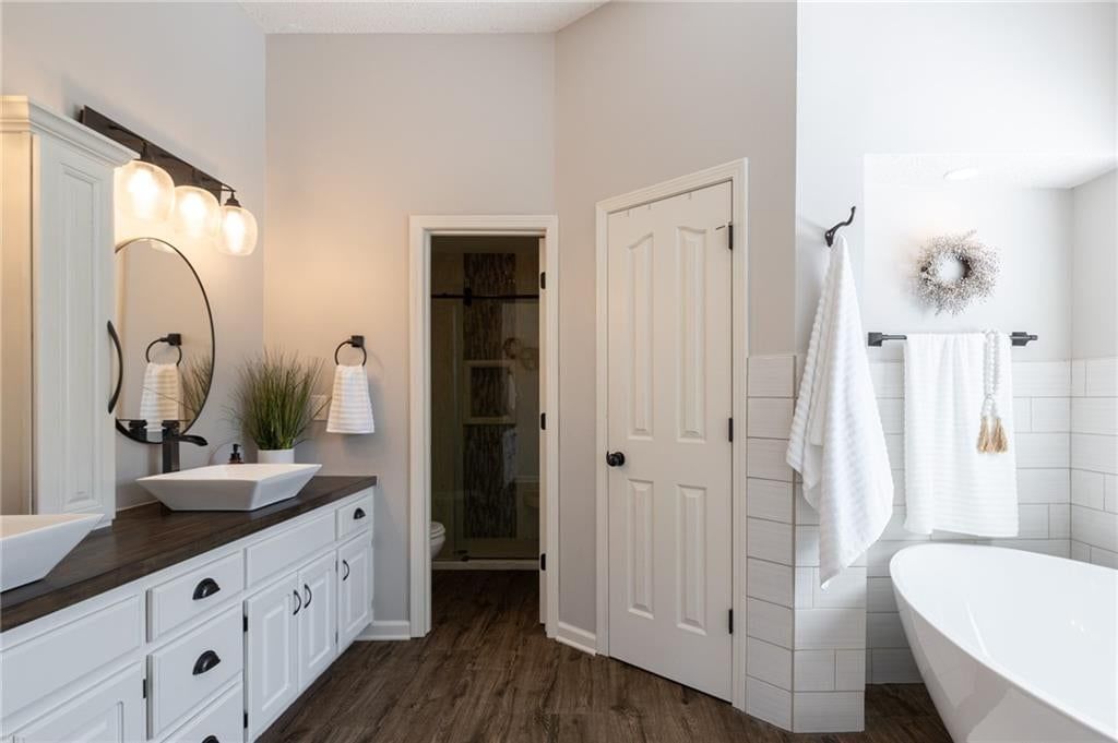 2636 W Whitney Street — photo 33
