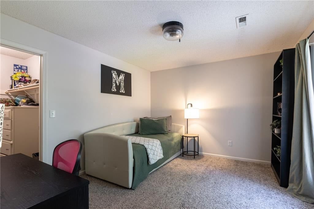2636 W Whitney Street — photo 40