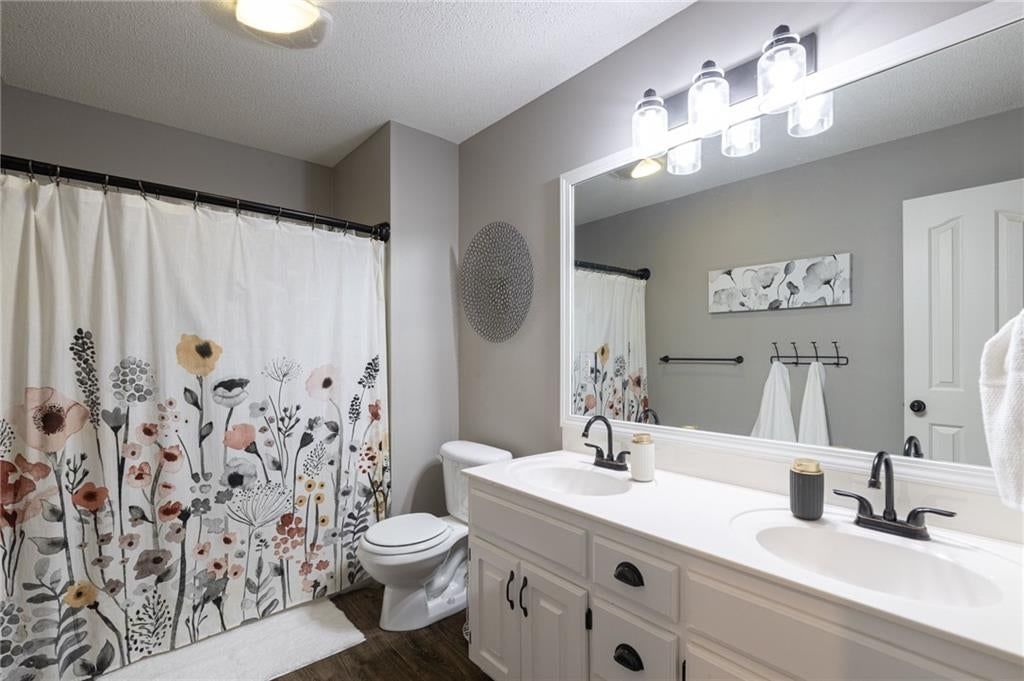 2636 W Whitney Street — photo 41