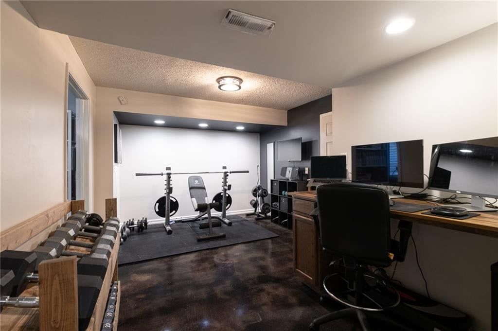 2636 W Whitney Street — photo 45