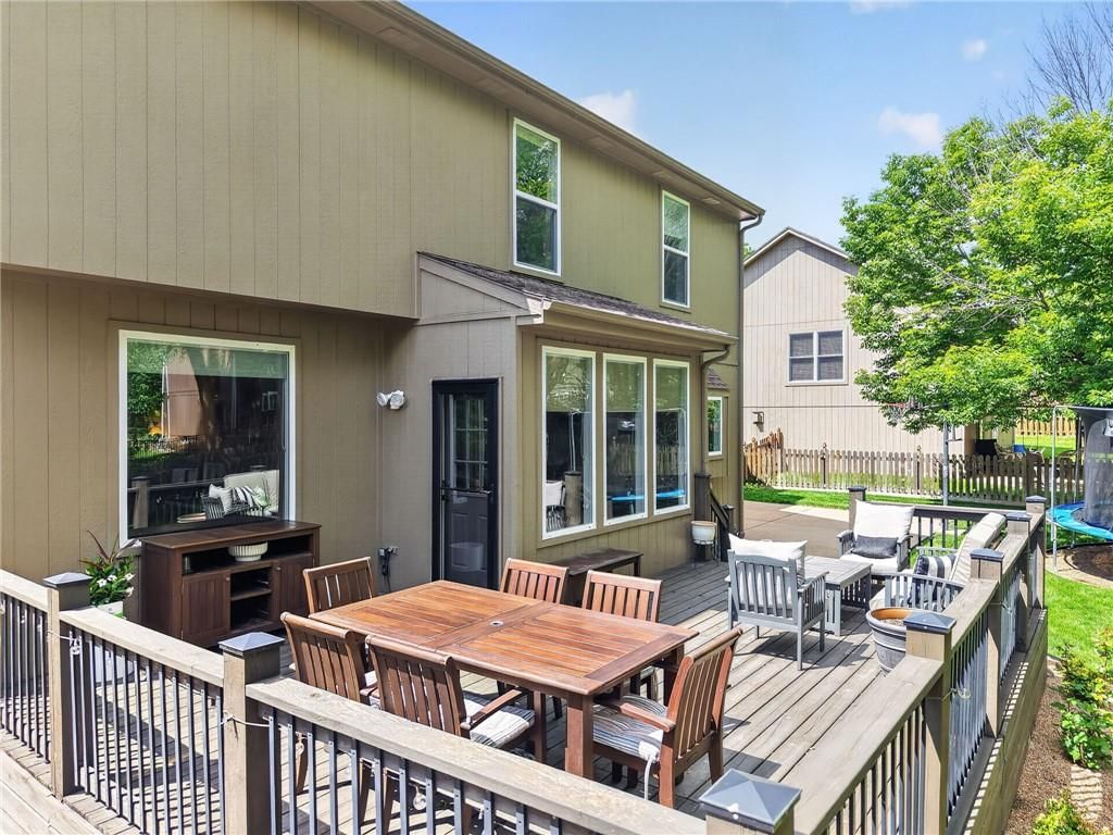 2636 W Whitney Street — photo 47