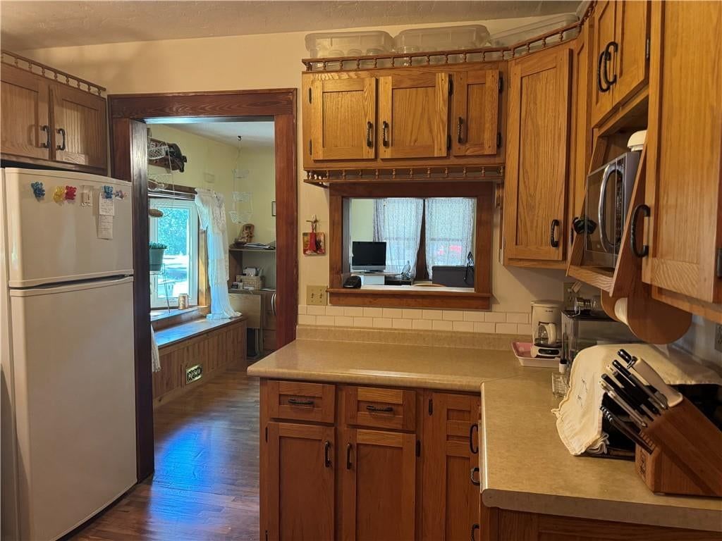 218 N Campbell Street — photo 5