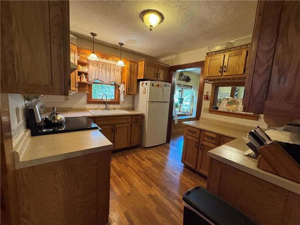 218 N Campbell Street — photo 6