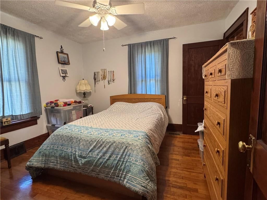 218 N Campbell Street — photo 12