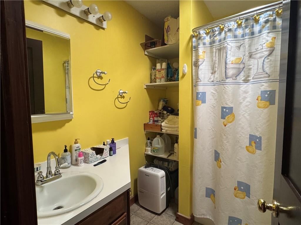 218 N Campbell Street — photo 13