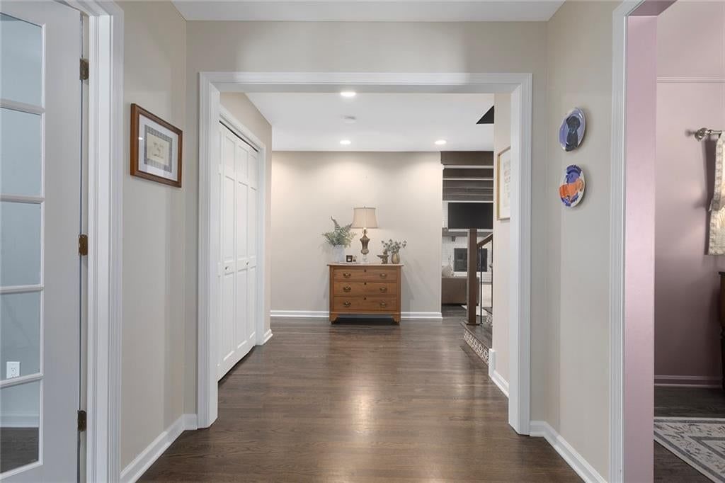 10500 Farley Street — photo 4