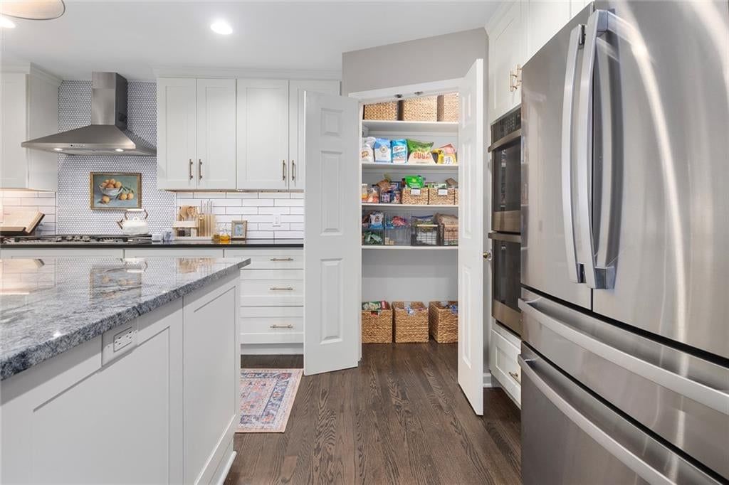 10500 Farley Street — photo 14