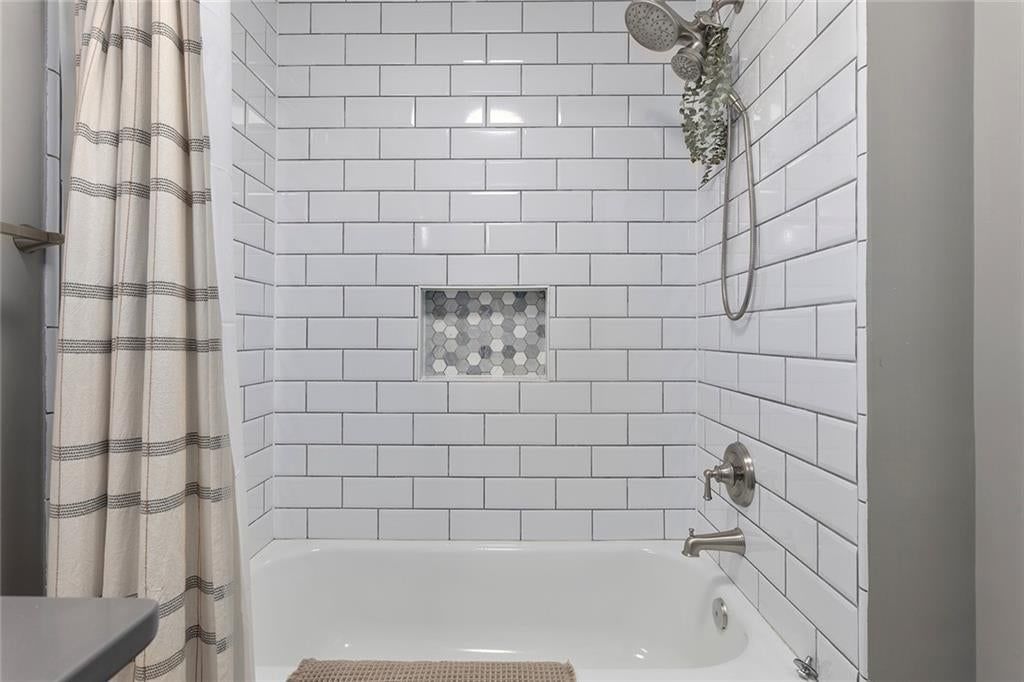 10500 Farley Street — photo 20