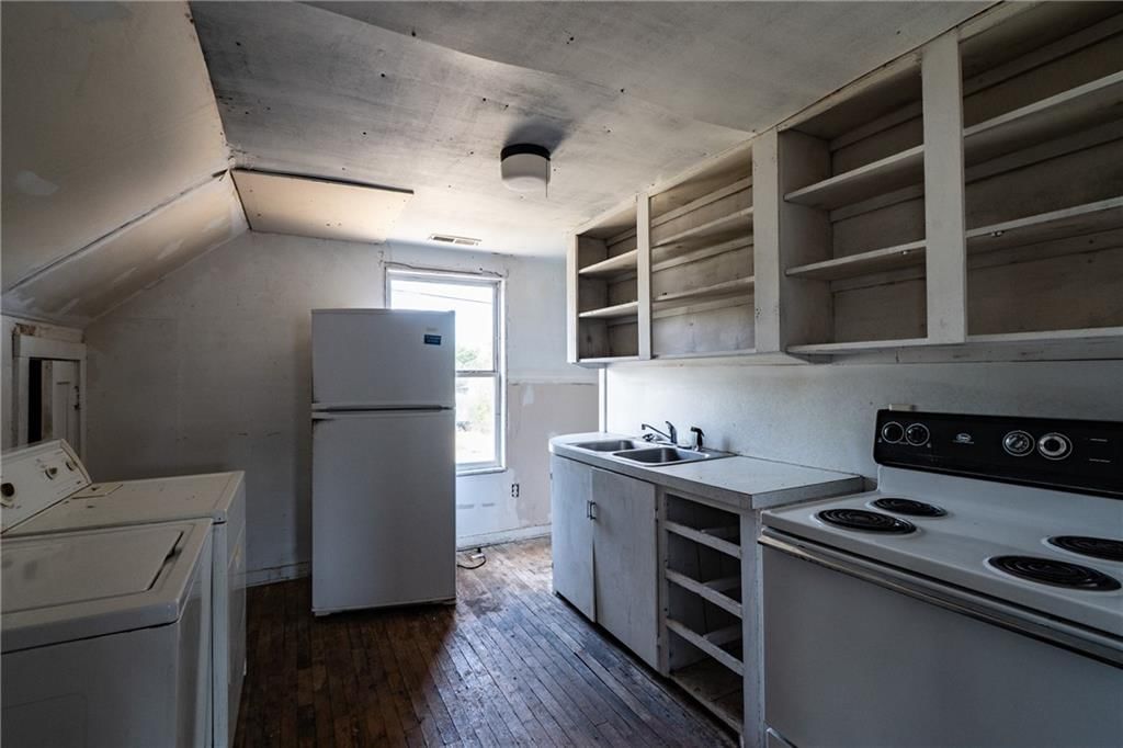 610-612 W Sycamore Street — photo 10