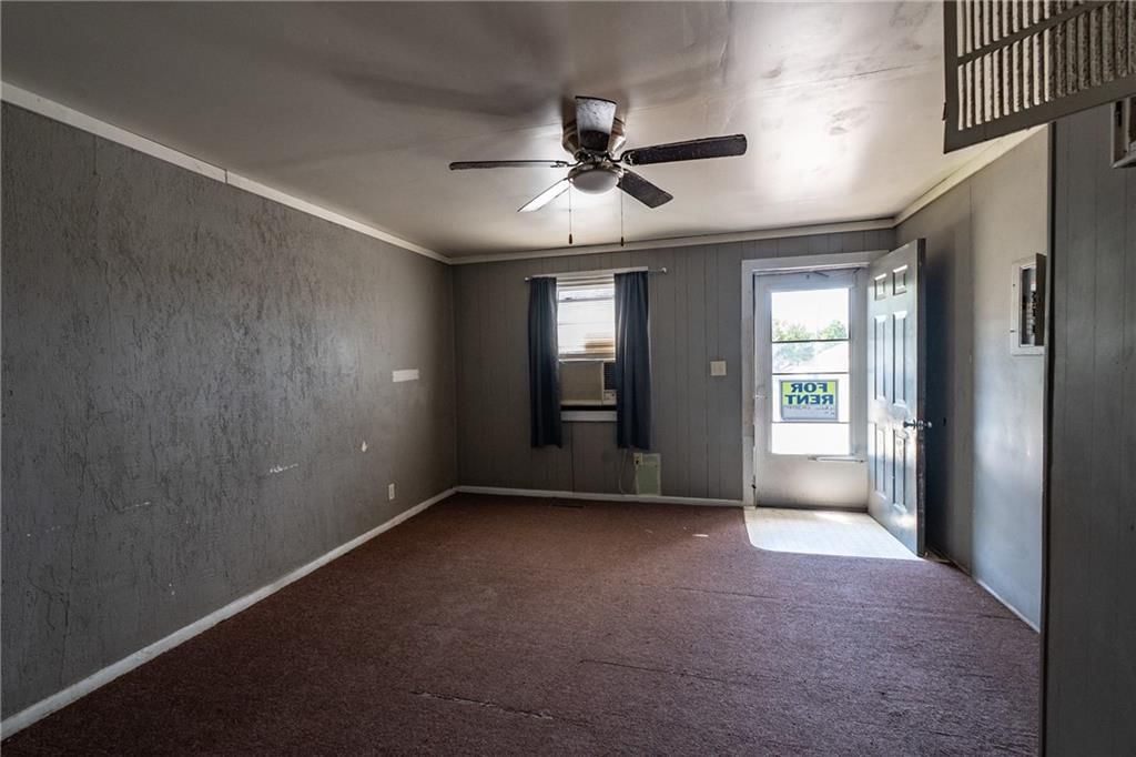 610-612 W Sycamore Street — photo 16