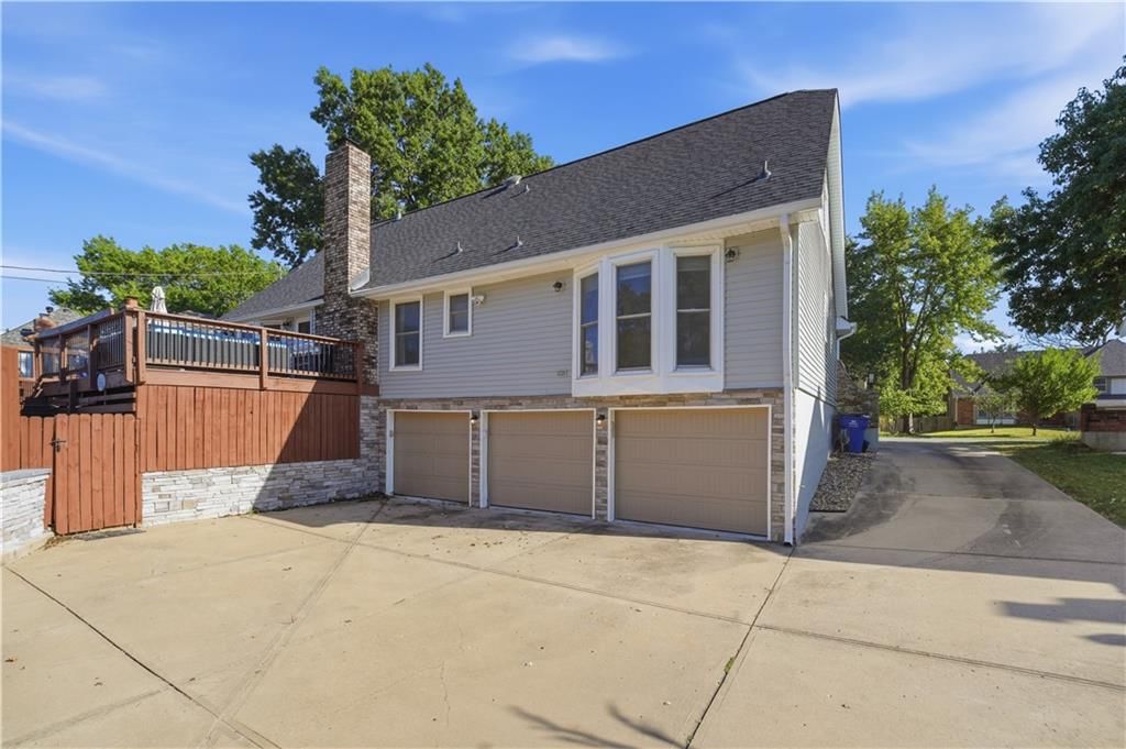 12716 W 57th Terrace — photo 32