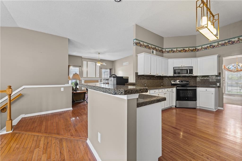 9202 N Charlotte Court — photo 14