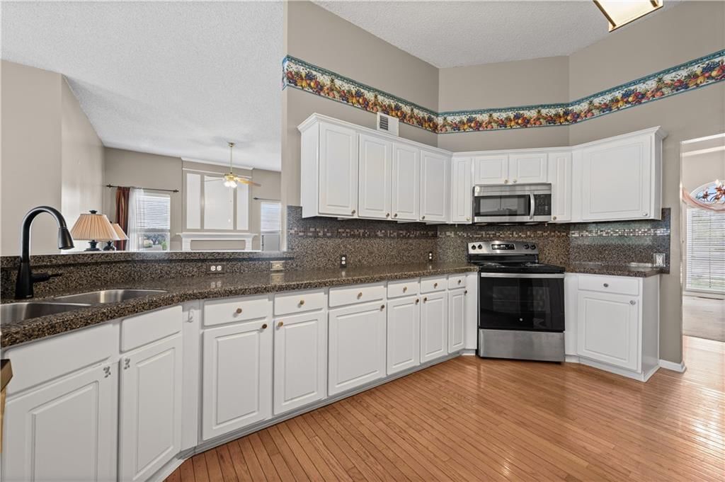 9202 N Charlotte Court — photo 15
