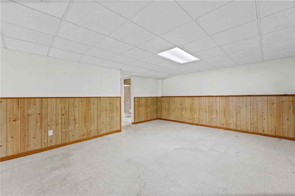 9202 N Charlotte Court — photo 37