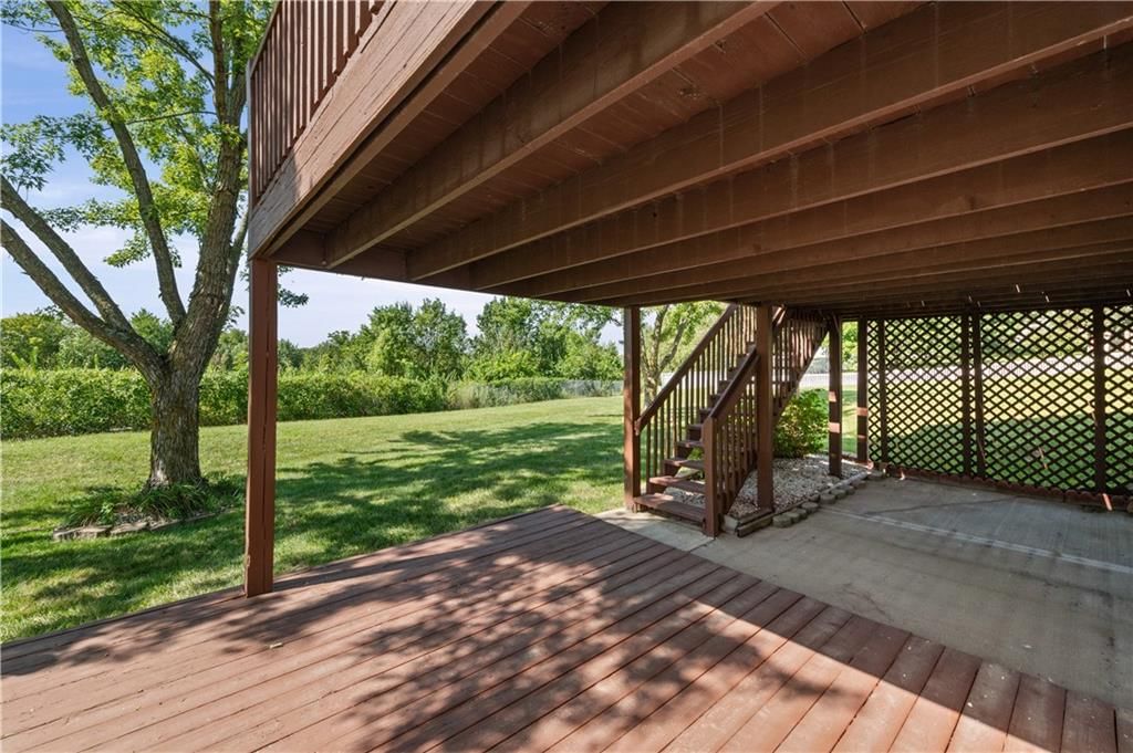9202 N Charlotte Court — photo 43