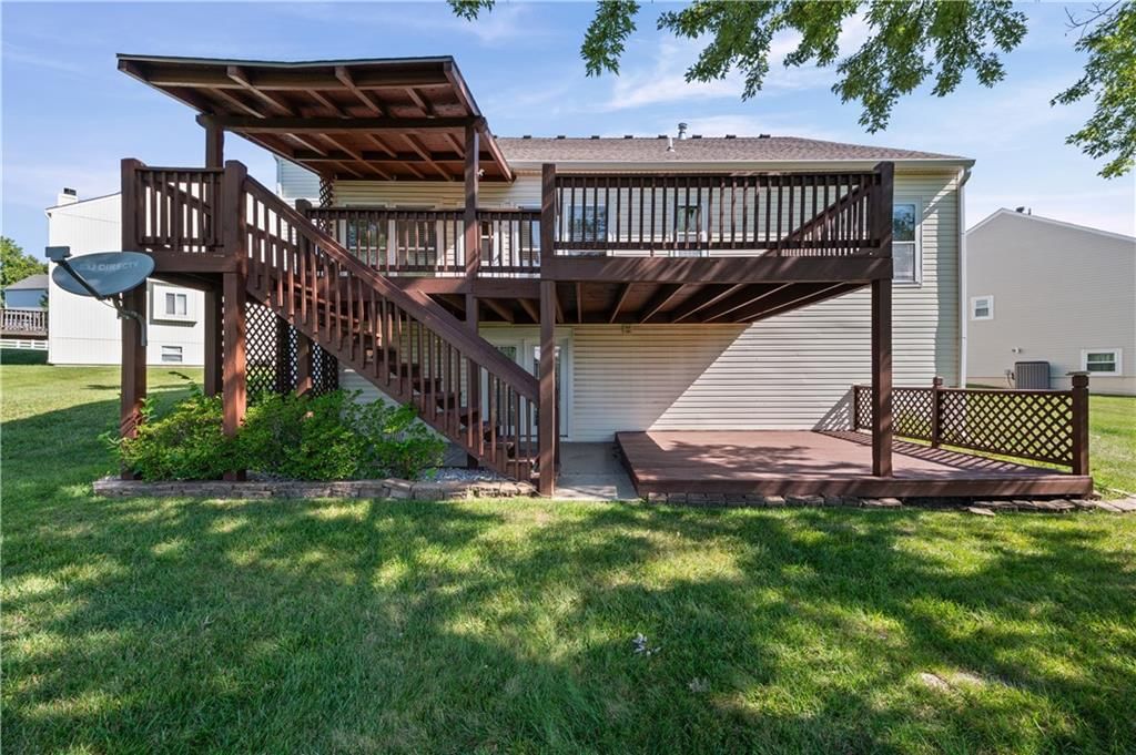 9202 N Charlotte Court — photo 45