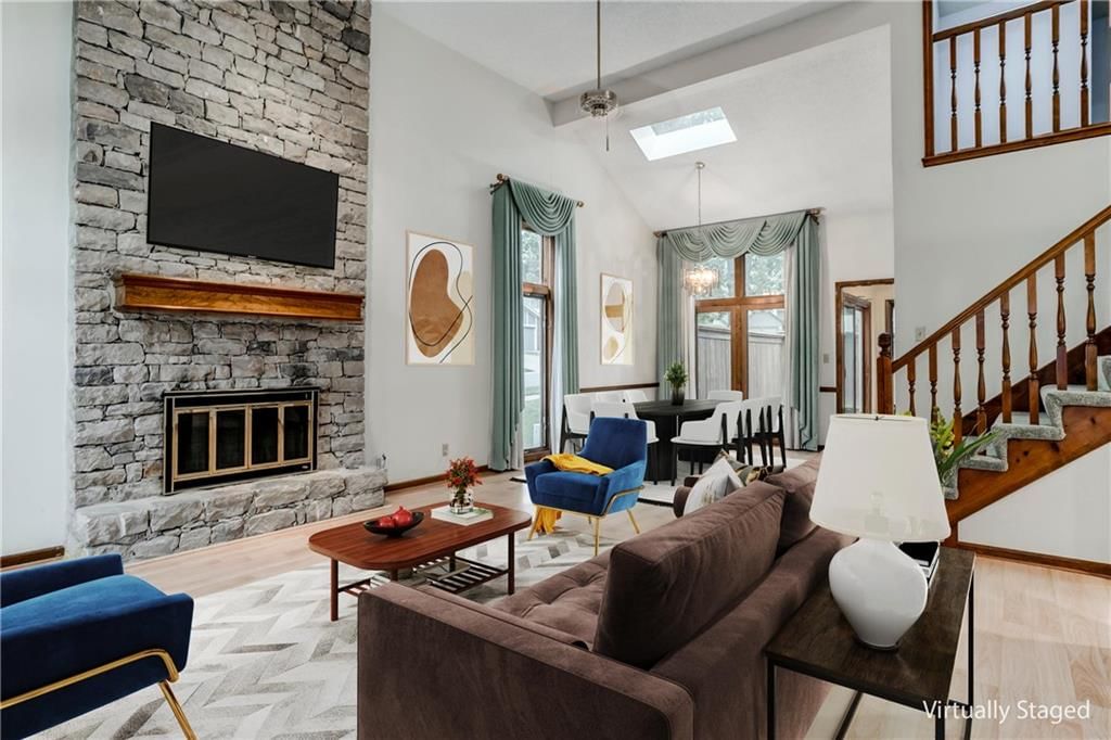 12014 Hemlock Street, Overland Park, KS: listing photo 3